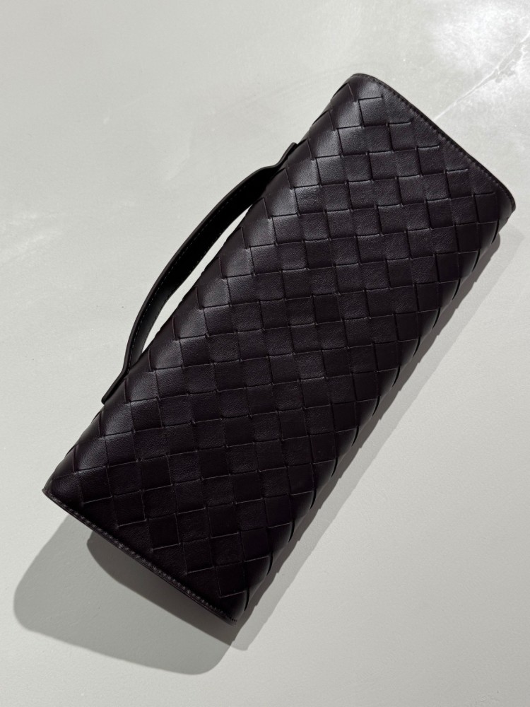 Pochette tissée - French Retailers