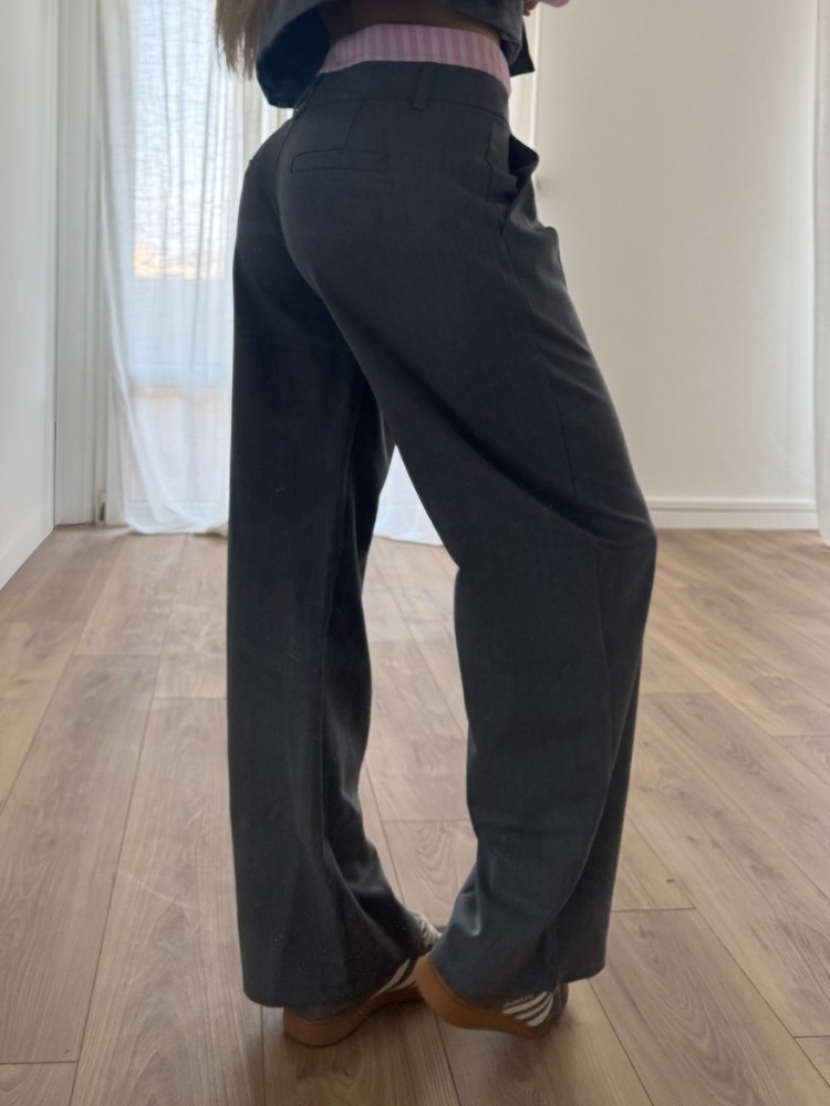Pantalon gris avec détails chemise - French Retailers