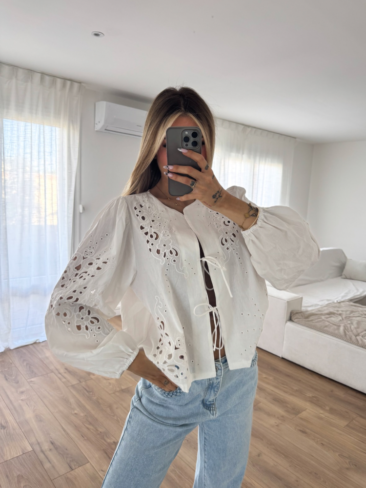 Blouse avec broderie anglaise - French Retailers