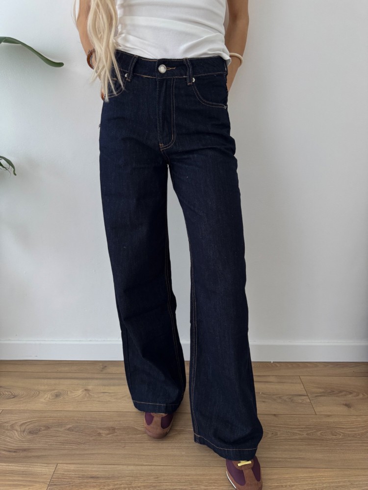 Pantalon d’ensemble femme – Coupe élégante et confortable | French Retailers Nîmes & Avignon