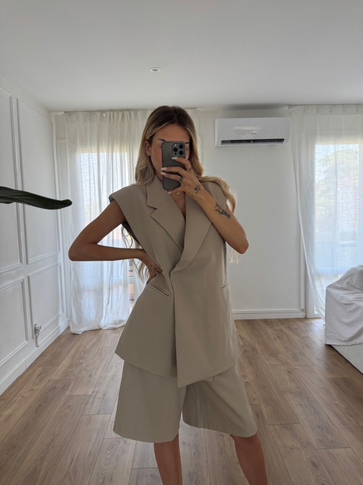 Veste tailleur sans manches - French retailers