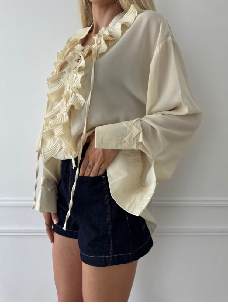 Blouse femme élégante à volants – Bleu clair ou Jaune clair – French Retailers Nîmes & Avignon
