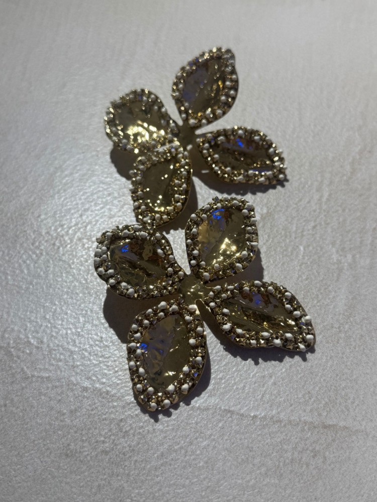 Boucles d’Oreilles Fleur en Acier Inoxydable – Bijou Intemporel | French Retailers Nîmes & Avignon