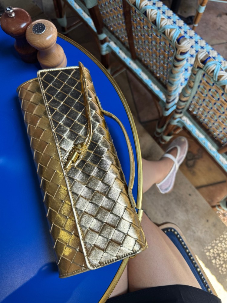 Pochette tissée - French Retailers