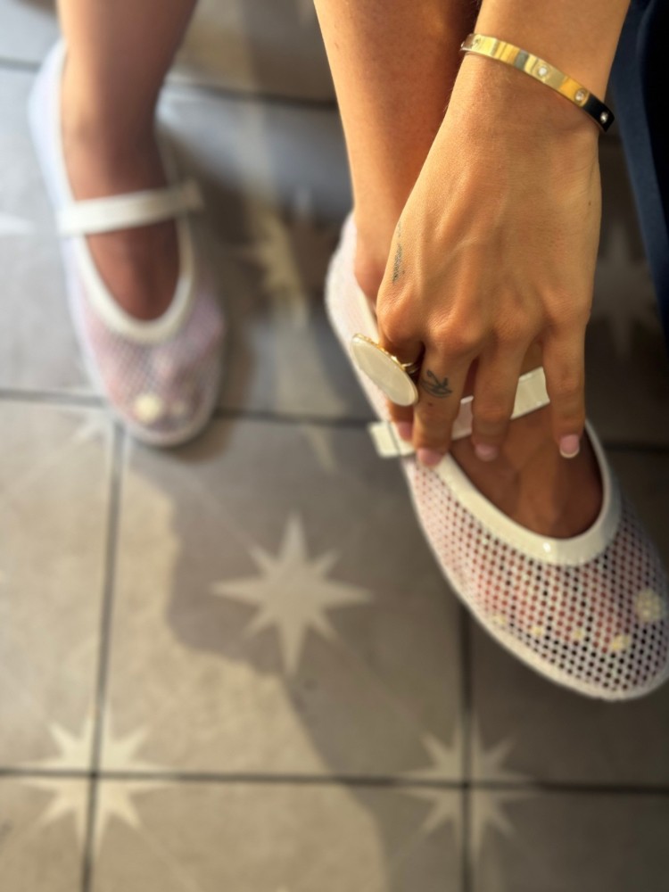 Ballerines rouges en maille filet femme – Style léger | French Retailers Nîmes & Avignon