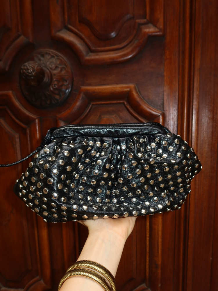 Pochette à détails métal - French retailers