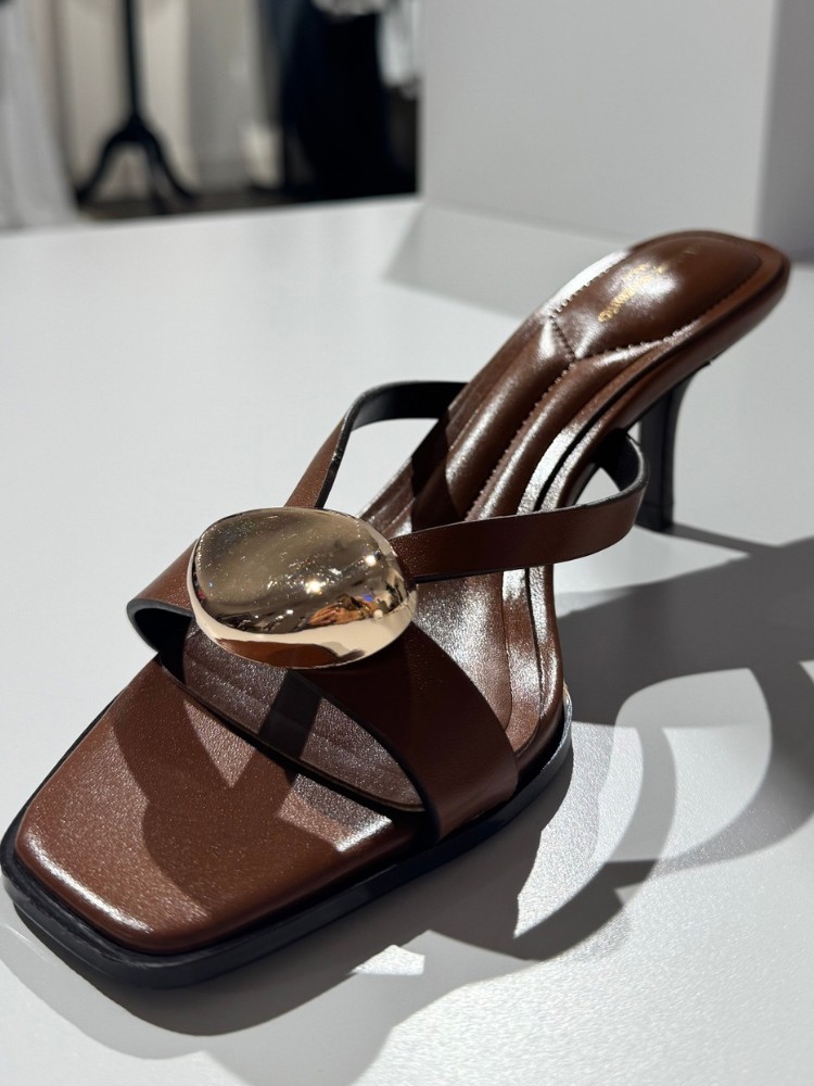 Talons à détails doré - French retailers