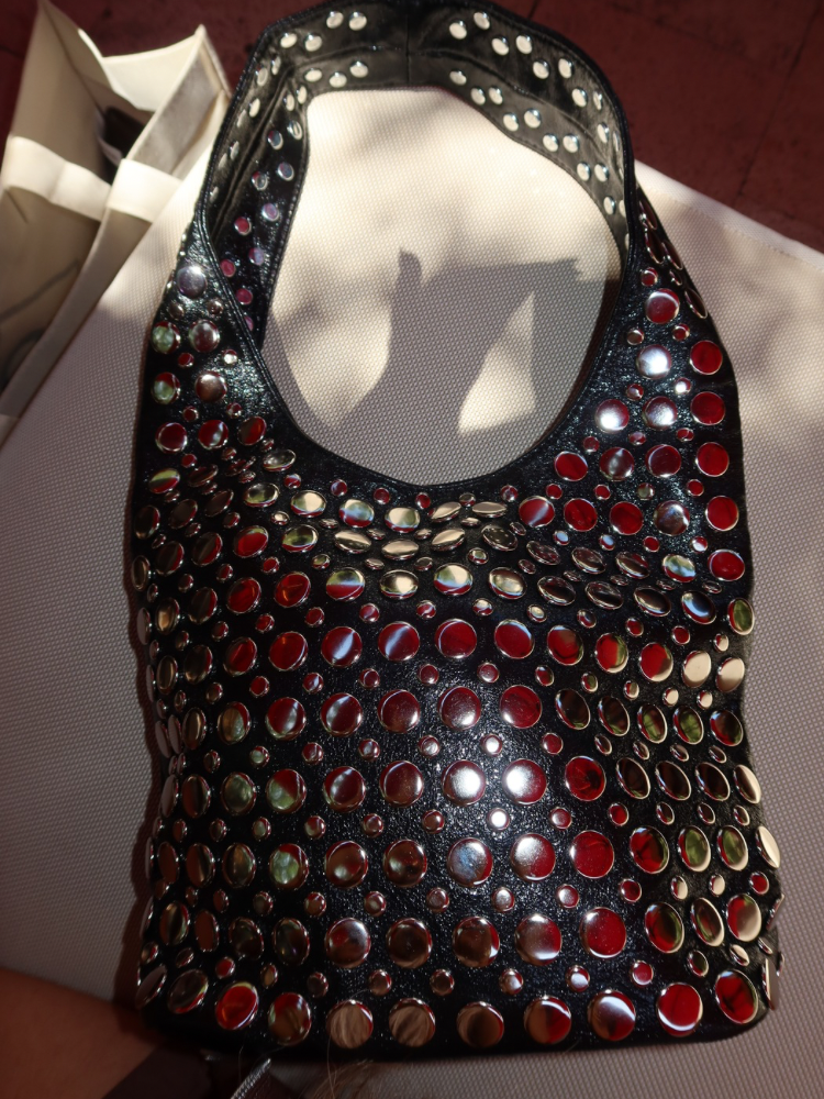 Sac à clous - French retailers