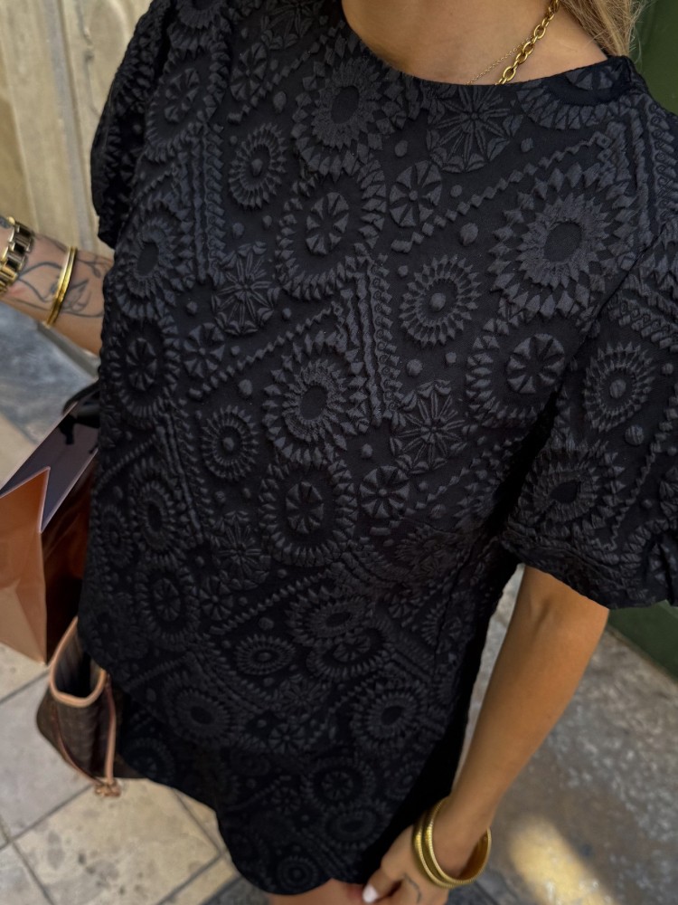 Ensemble Brodé Noir - French retailers