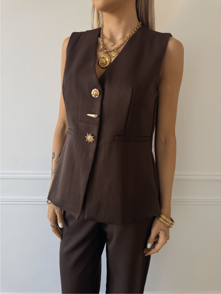 Top Sans Manches Marron – Dos Fendu & Boutons Bijoux