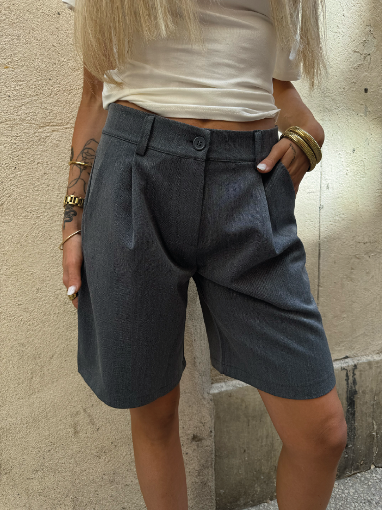 Bermuda taille basse femme – Noir & Gris – Style chic et décontracté – Nîmes & Avignon