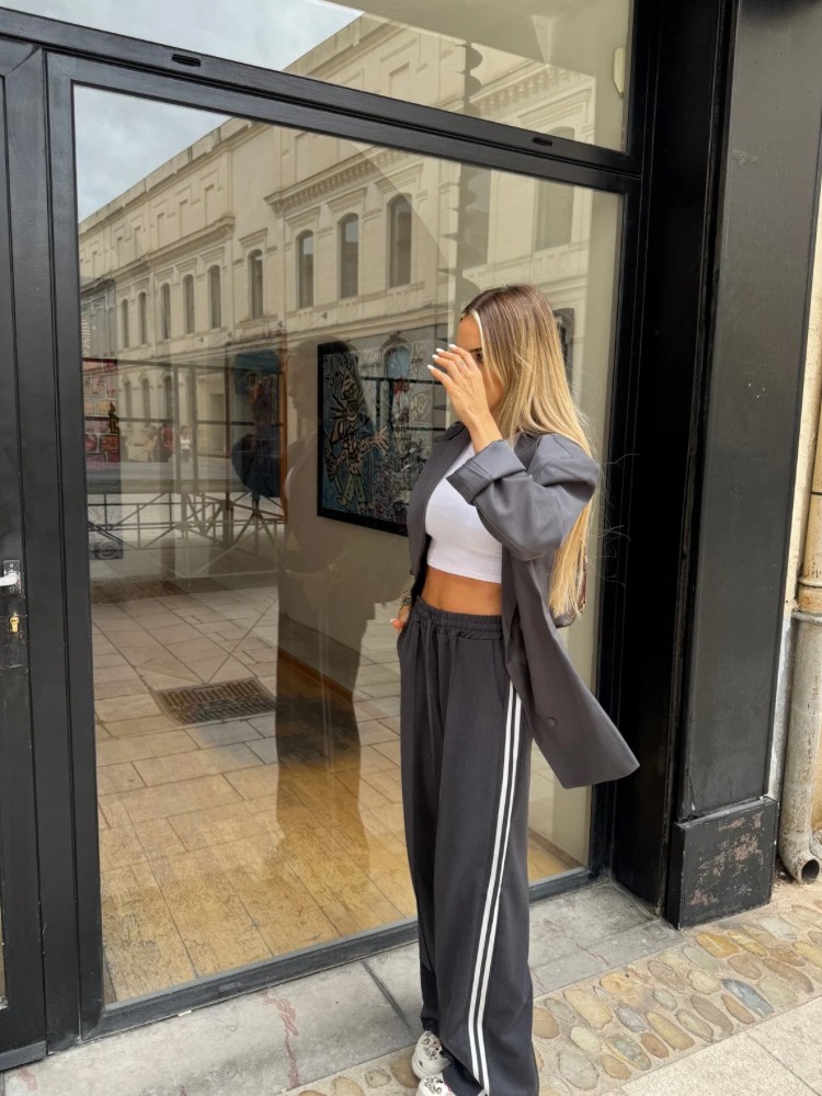 Pantalon droit effet jogging avec bandes blanches – French Retailers