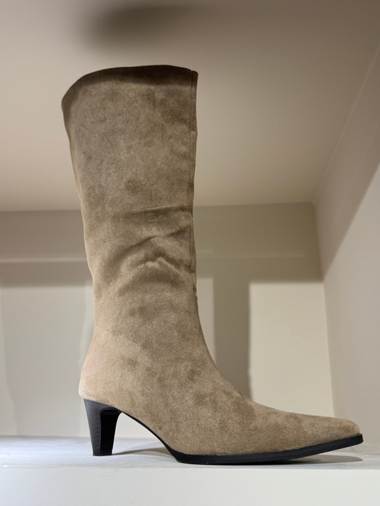 Bottes haute effet daim -French Retailers