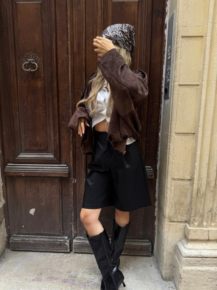 Bermuda noir en similicuir - French retailers | Nîmes & Avignon