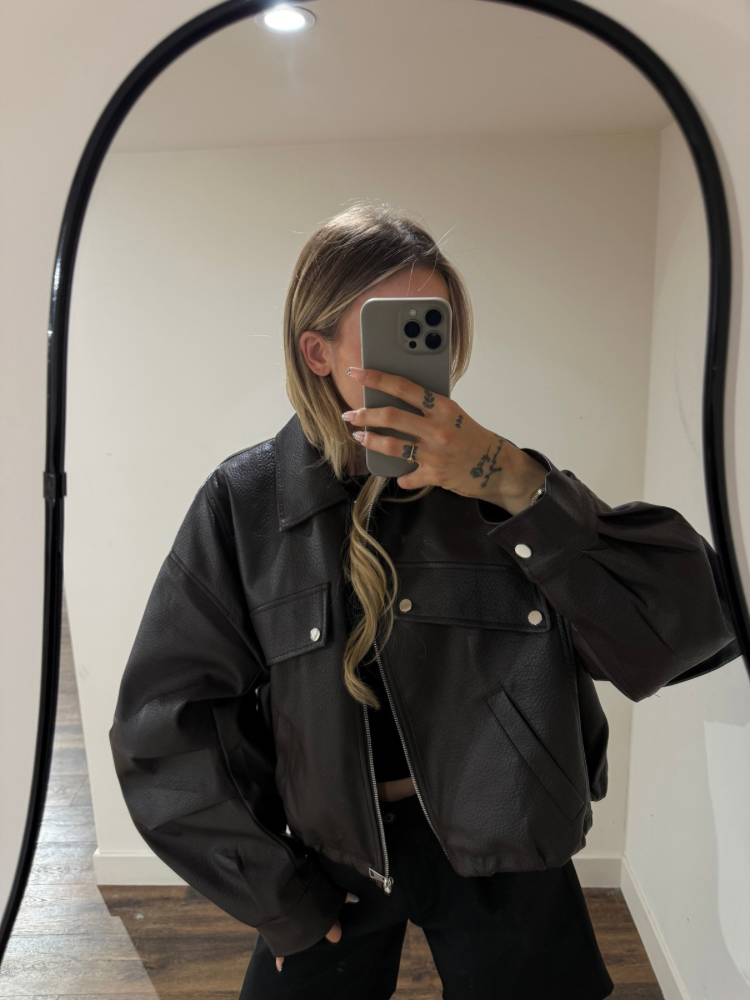 Veste ballon oversize en similicuir chocolat – Tendance 2025 – Coupe large et stylée