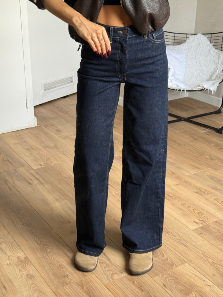 Jean coupe droite & taille haute | French Retailers