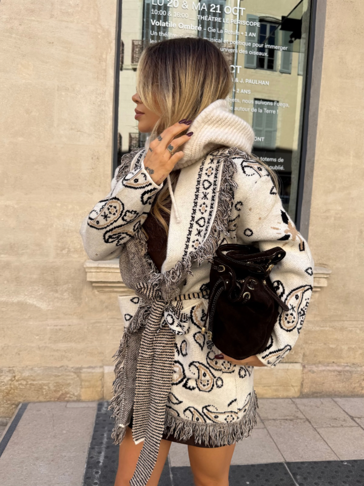 Gilet long motif bandana – ceinture & finitions frangées | French Retailers