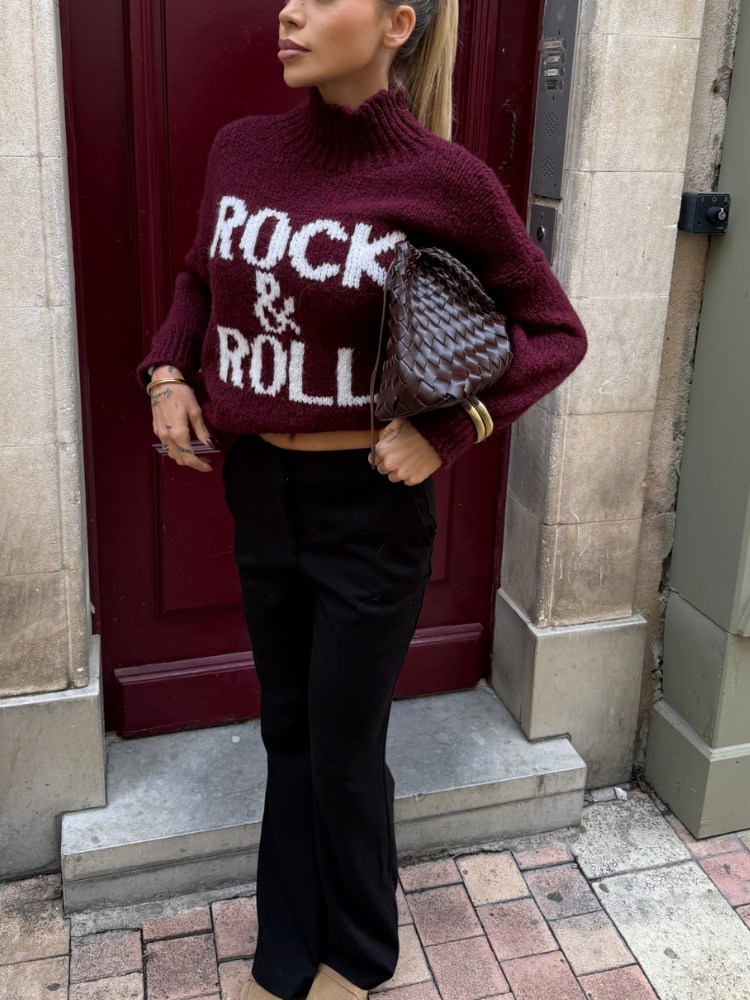Pull doux col montant rock & roll - French Retailers | Nîmes et Avignon
