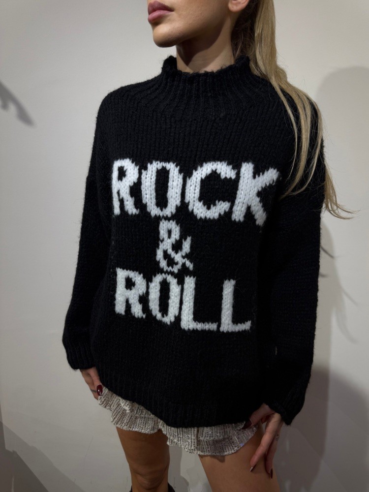 Pull doux col montant rock & roll - French Retailers | Nîmes et Avignon
