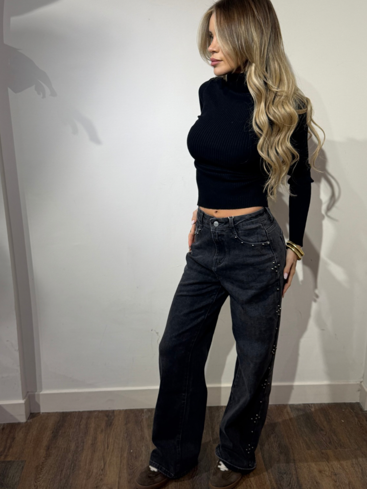 Jean droit avec clous sur le côté - French Retailers
