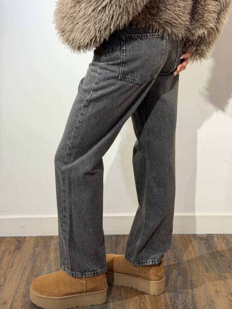 Jean taille basse coupe droite - French retailers