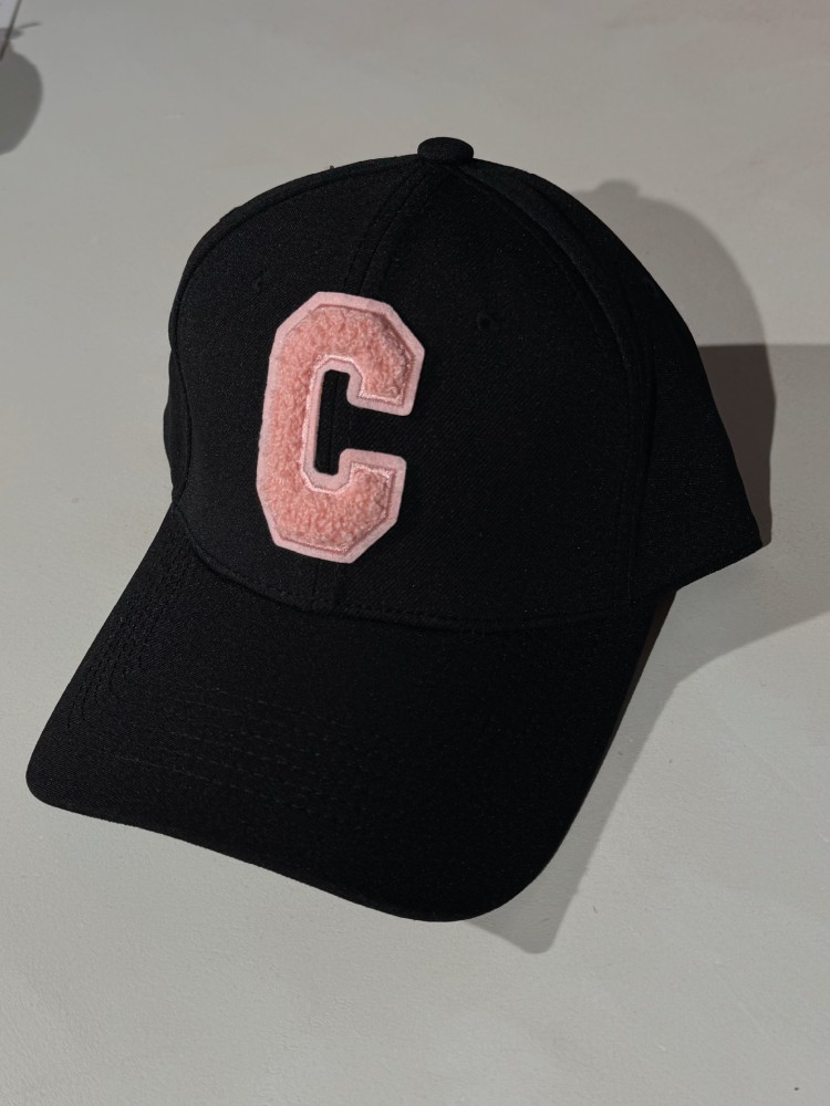 Casquette avec C - French Retailers