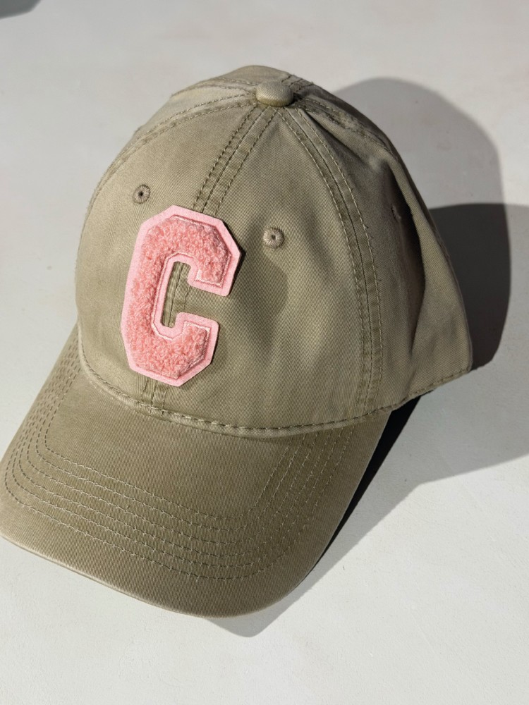 Casquette avec C - French Retailers