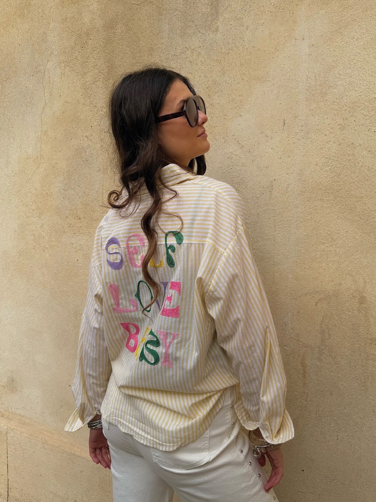 Chemise Rayée Blanche et Jaune avec Broderie “Self Love” – French Retailers