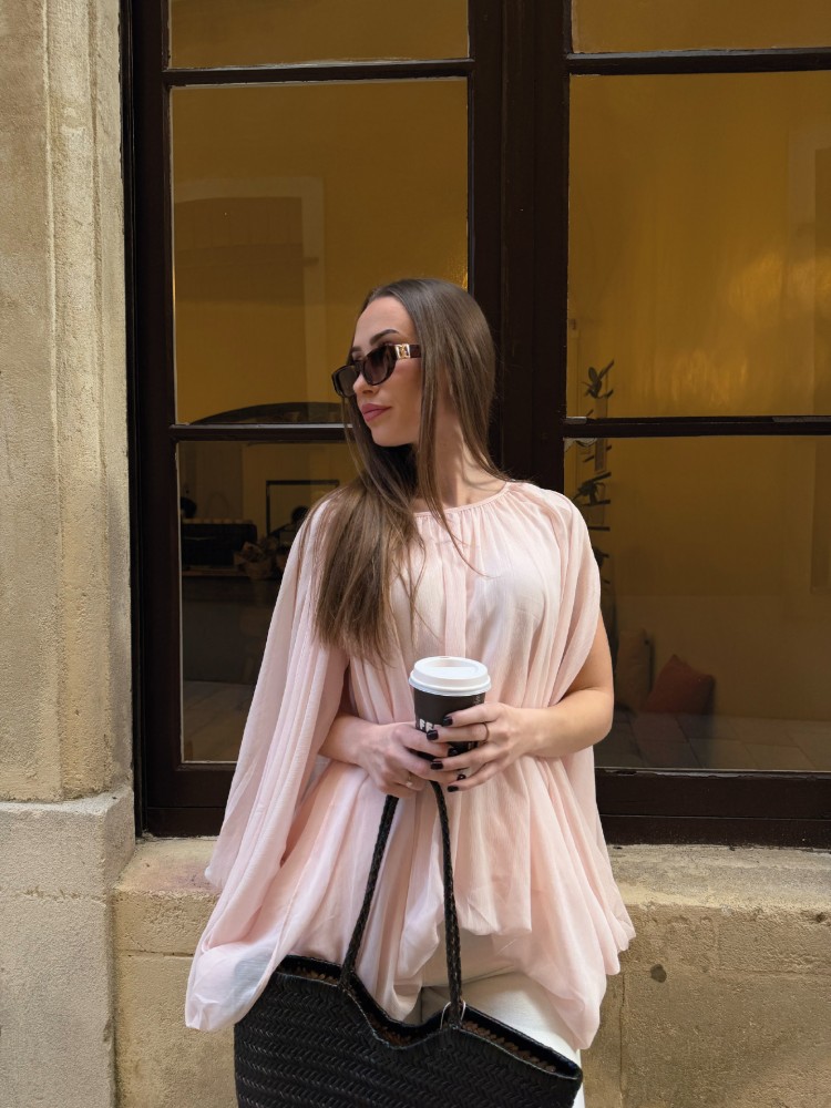 Blouse à volant - French retailers