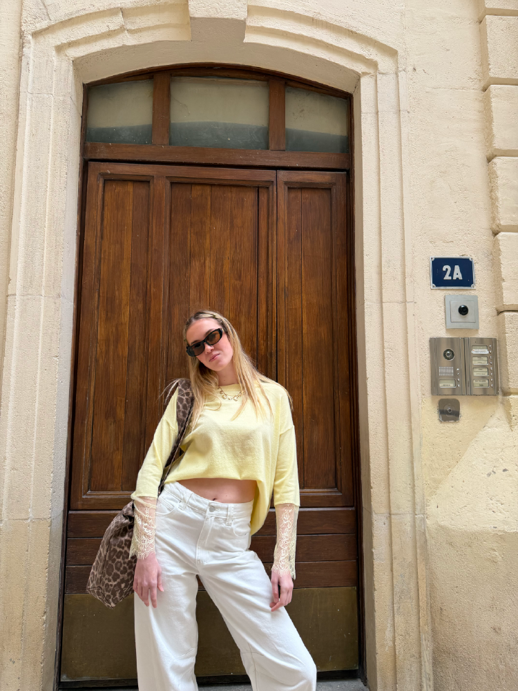 Pull jaune femme élégant – Pull en maille avec manches en dentelle – French Retailers