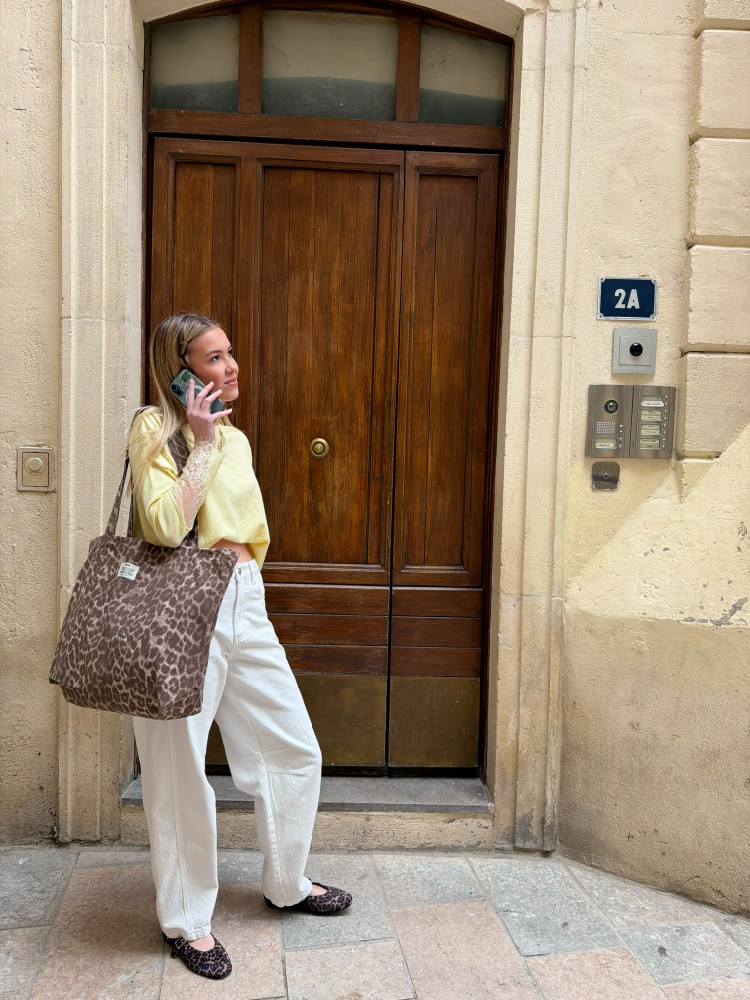 Pull jaune femme élégant – Pull en maille avec manches en dentelle – French Retailers