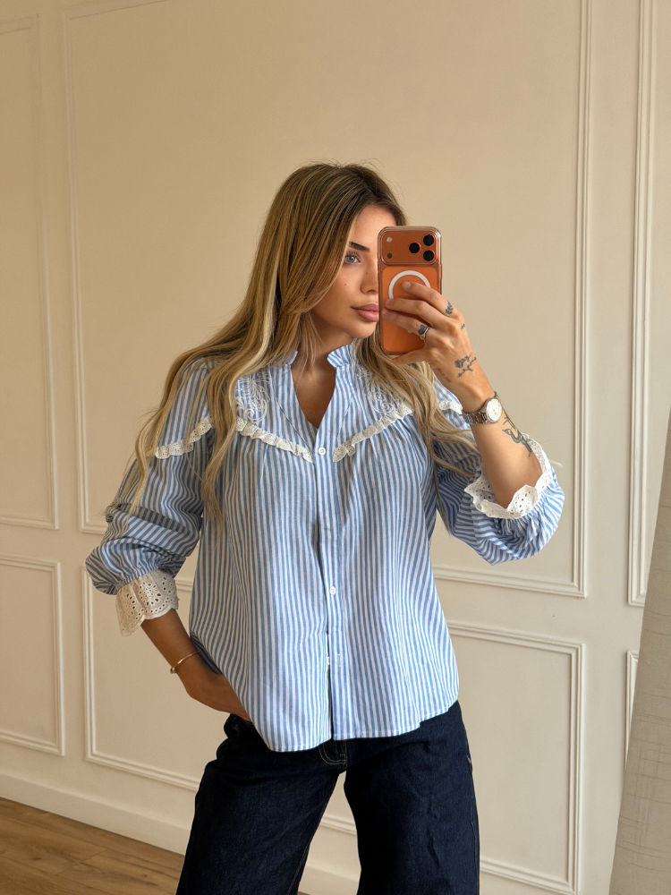 Blouse à rayures bleue et blanche - French retailers