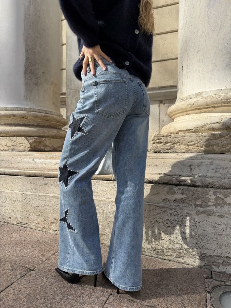 Jean avec étoiles sur le coté - French Retailers