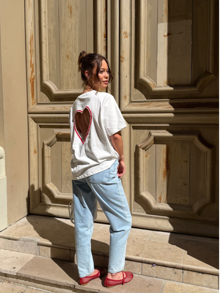 Tee shirt blanc avec cœur dans le dos - French retailers