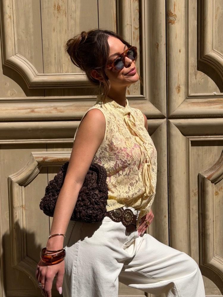 Top sans manches en dentelle avec noeuds - French retailers